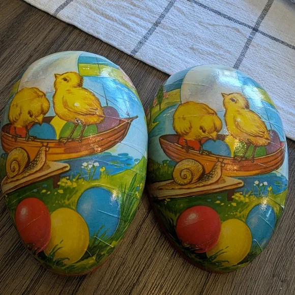 2 Vintage Decorative paper machie Easter Eggs. Germany